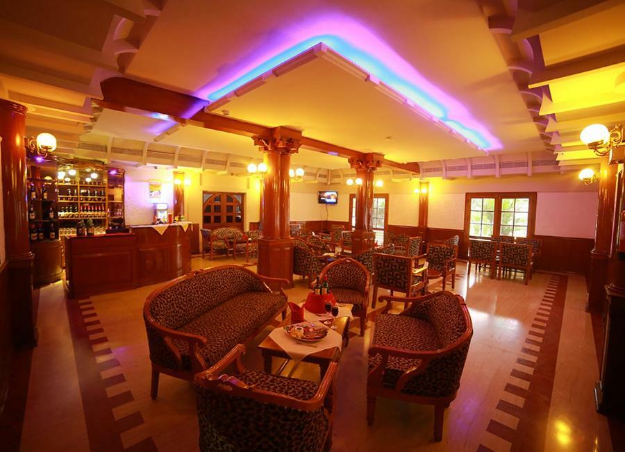Quality Airport Hotels Nedumbassery Exteriör bild